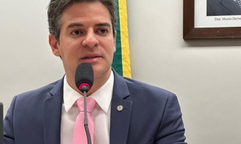PL de Ismael Alexandrino impõe regras rígidas para conteúdo infantil